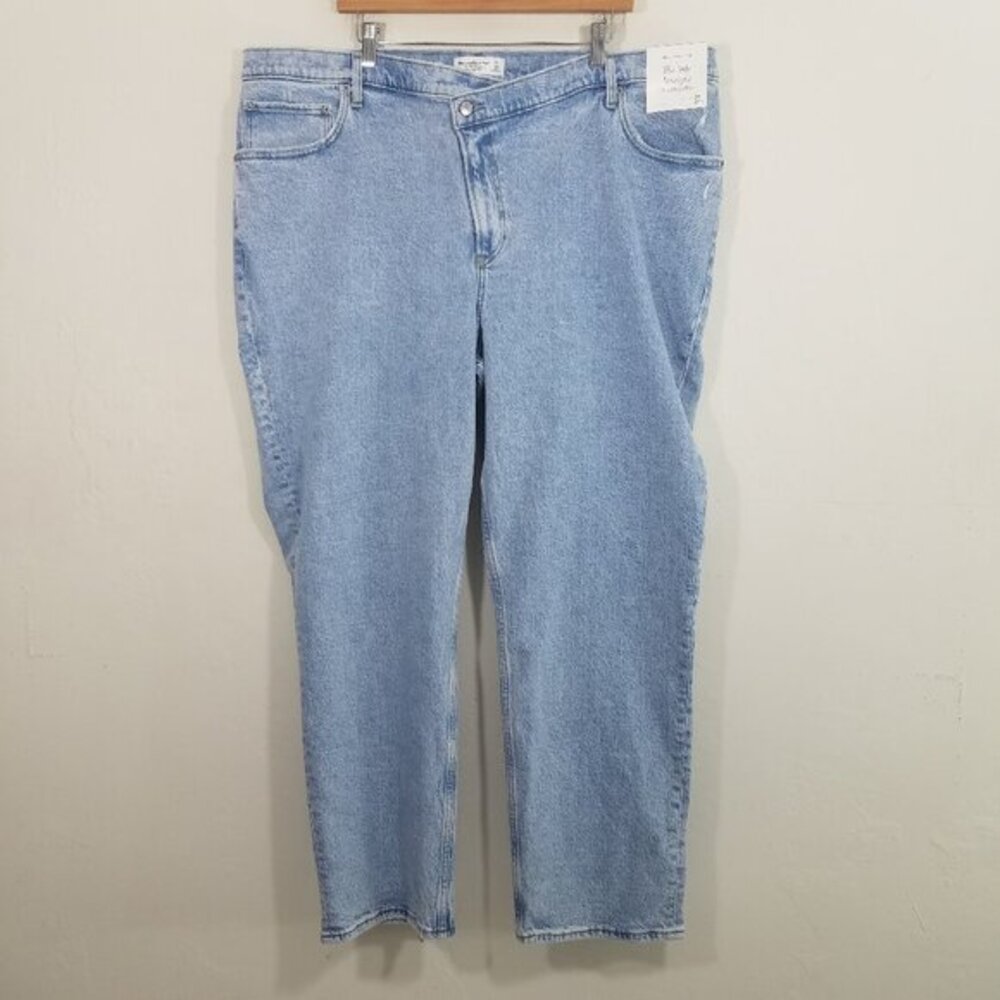 NWT Abercrombie & Fitch The 90's Straight Ultra High Rise Jeans Plus Size 22R
